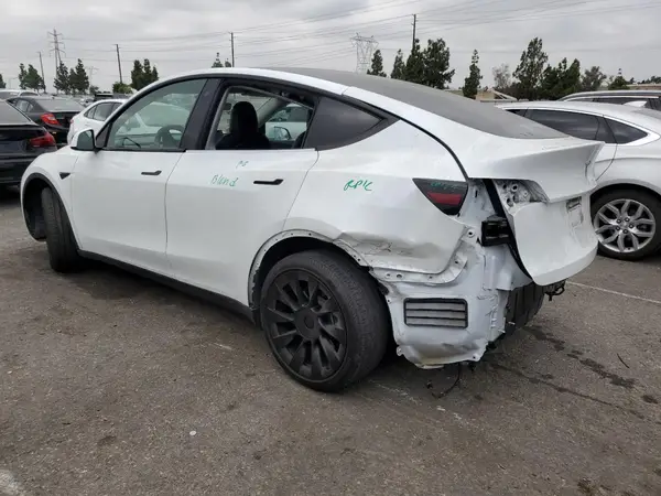 5YJYGDEE4LF017318 2020 TESLA MODEL Y - Image 2