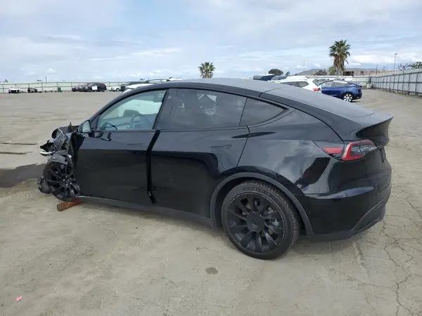 5YJYGDEE4LF018274 2020 TESLA MODEL Y - Image 2