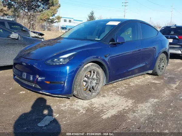 5YJYGDEE4LF023751 2020 TESLA MODEL Y - Image 2