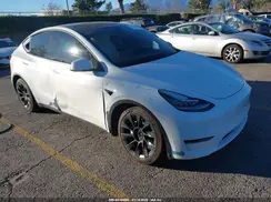 5YJYGDEE4LF024012 2020 TESLA MODEL Y