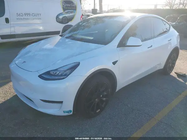 5YJYGDEE4LF024012 2020 TESLA MODEL Y - Image 2