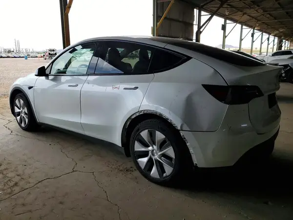 5YJYGDEE4LF024933 2020 TESLA MODEL Y - Image 2