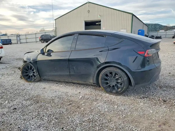 5YJYGDEE4LF036306 2020 TESLA MODEL Y - Image 2