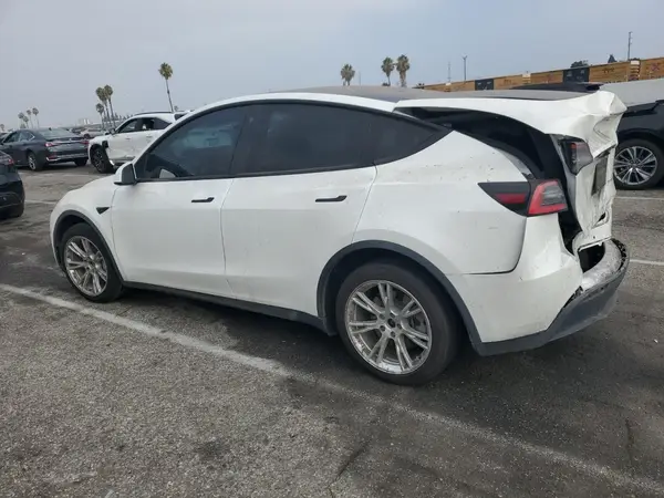 5YJYGDEE4LF036970 2020 TESLA MODEL Y - Image 2