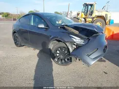5YJYGDEE4LF040209 2020 TESLA MODEL Y