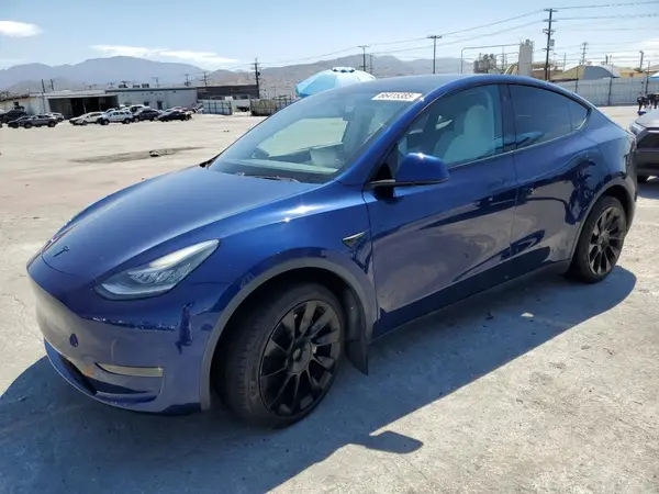 5YJYGDEE4LF042770 2020 TESLA MODEL Y - Image 1