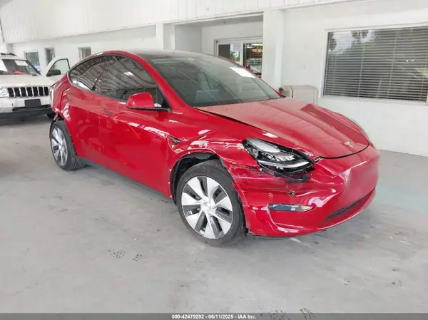 5YJYGDEE4LF043773 2020 TESLA MODEL Y - Image 1