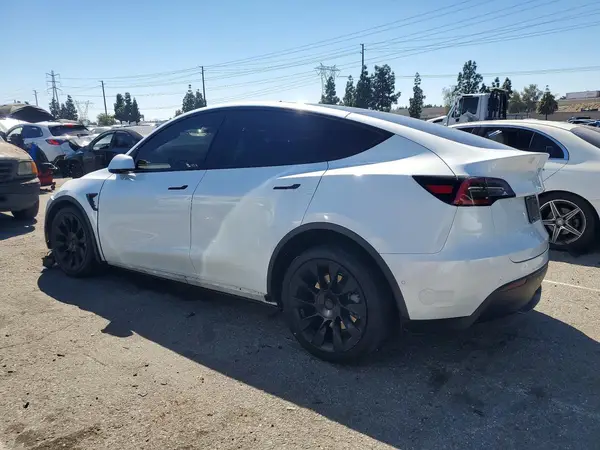 5YJYGDEE4LF045975 2020 TESLA MODEL Y - Image 2