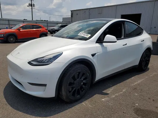 5YJYGDEE4LF048682 2020 TESLA MODEL Y - Image 1