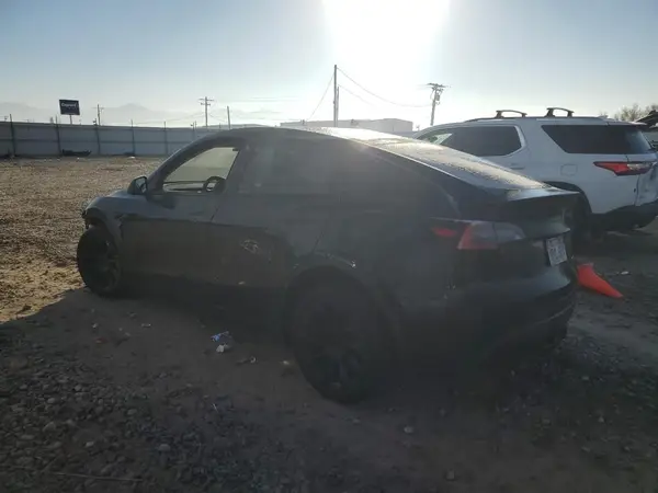5YJYGDEE4LF051288 2020 TESLA MODEL Y - Image 2