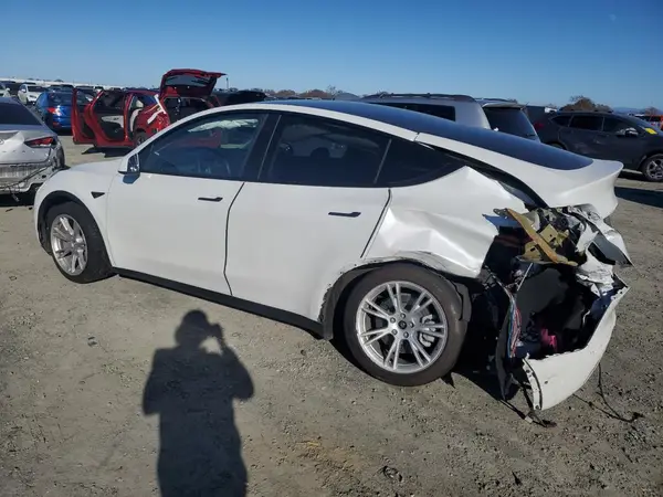 5YJYGDEE4LF054367 2020 TESLA MODEL Y - Image 2