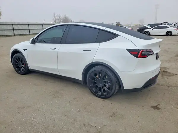 5YJYGDEE4LF056037 2020 TESLA MODEL Y - Image 2