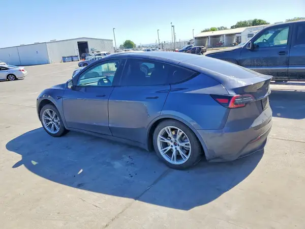 5YJYGDEE4MF063149 2021 TESLA MODEL Y - Image 2
