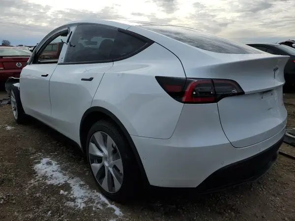 5YJYGDEE4MF063457 2021 TESLA MODEL Y - Image 2