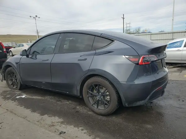 5YJYGDEE4MF076774 2021 TESLA MODEL Y - Image 2