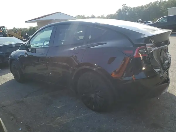 5YJYGDEE4MF077164 2021 TESLA MODEL Y - Image 2