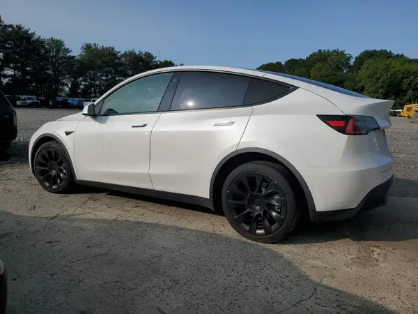 5YJYGDEE4MF084454 2021 TESLA MODEL Y - Image 2