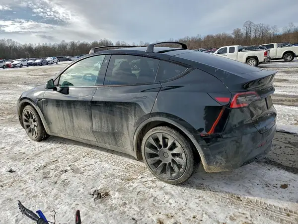 5YJYGDEE4MF084678 2021 TESLA MODEL Y - Image 2