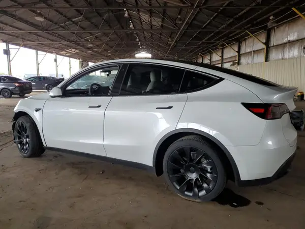 5YJYGDEE4MF085149 2021 TESLA MODEL Y - Image 2
