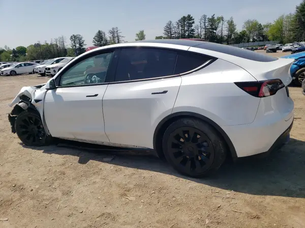 5YJYGDEE4MF086950 2021 TESLA MODEL Y - Image 2