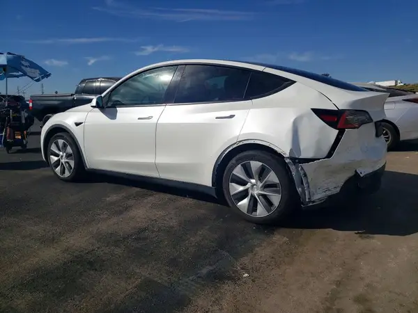 5YJYGDEE4MF096670 2021 TESLA MODEL Y - Image 2