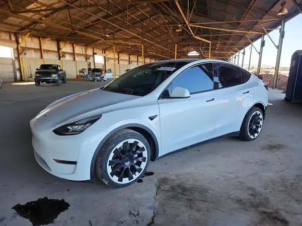 5YJYGDEE4MF102807 2021 TESLA MODEL Y - Image 1