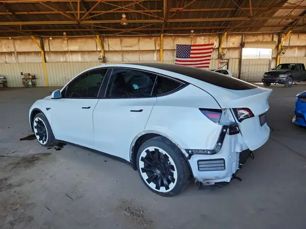 5YJYGDEE4MF102807 2021 TESLA MODEL Y - Image 2