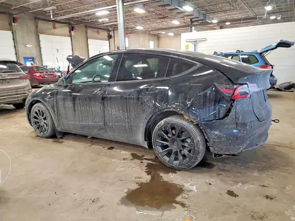 5YJYGDEE4MF111846 2021 TESLA MODEL Y - Image 2