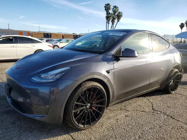 5YJYGDEE4MF117100 2021 TESLA MODEL Y - Image 1