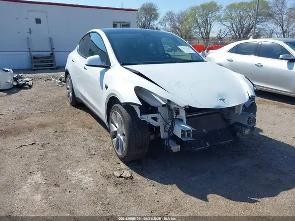 5YJYGDEE4MF122362 2021 TESLA MODEL Y - Image 1