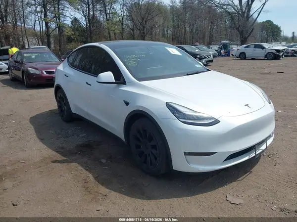 5YJYGDEE4MF123897 2021 TESLA MODEL Y - Image 1