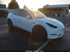 5YJYGDEE4MF161677 2021 TESLA MODEL Y