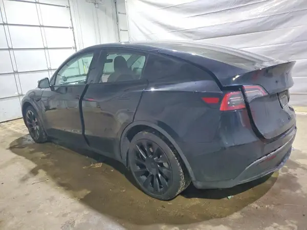 5YJYGDEE4MF195599 2021 TESLA MODEL Y - Image 2