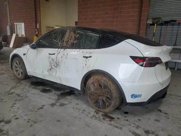 5YJYGDEE4MF196641 2021 TESLA MODEL Y - Image 2