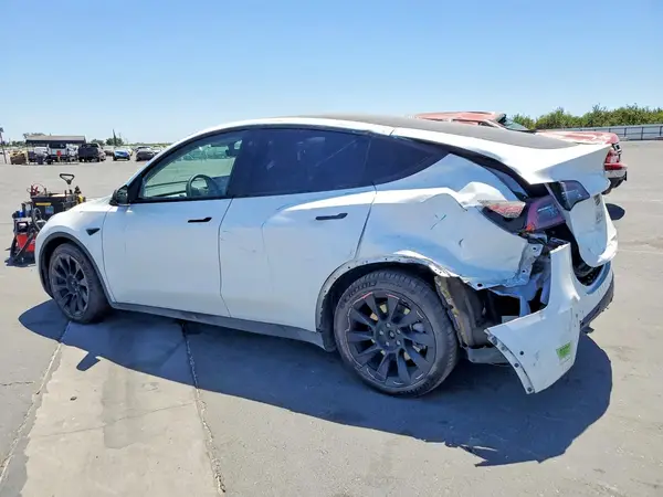 5YJYGDEE4MF199376 2021 TESLA MODEL Y - Image 2