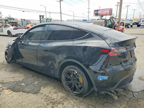 5YJYGDEE4MF210974 2021 TESLA MODEL Y - Image 2