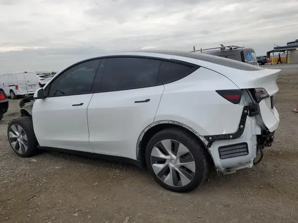 5YJYGDEE4MF214121 2021 TESLA MODEL Y - Image 2