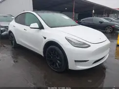 5YJYGDEE4MF214863 2021 TESLA MODEL Y