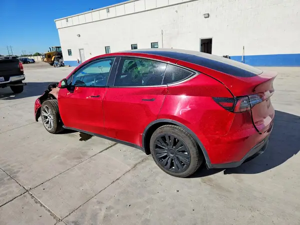 5YJYGDEE4MF216273 2021 TESLA MODEL Y - Image 2