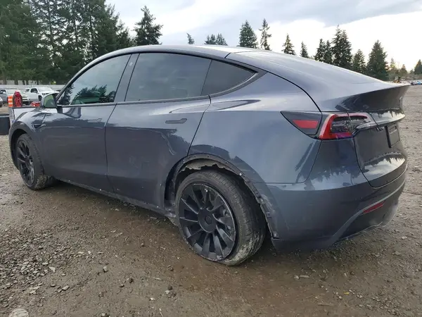 5YJYGDEE4MF216449 2021 TESLA MODEL Y - Image 2