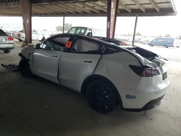 5YJYGDEE4MF217133 2021 TESLA MODEL Y - Image 2