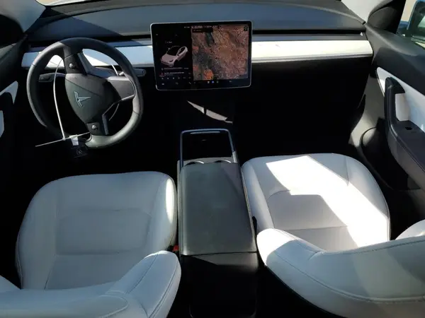 5YJYGDEE4MF230951 2021 TESLA MODEL Y - Image 8