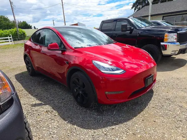 5YJYGDEE4MF233509 2021 TESLA MODEL Y - Image 1