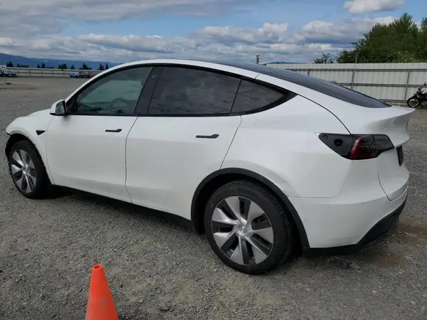 5YJYGDEE4MF239617 2021 TESLA MODEL Y - Image 2