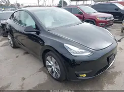 5YJYGDEE4MF256319 2021 TESLA MODEL Y