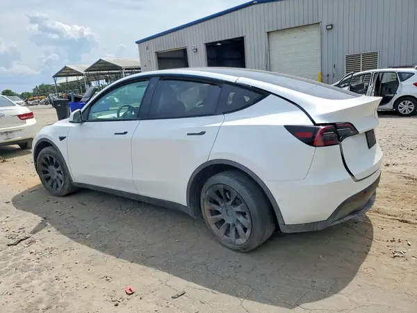 5YJYGDEE4MF257390 2021 TESLA MODEL Y - Image 2