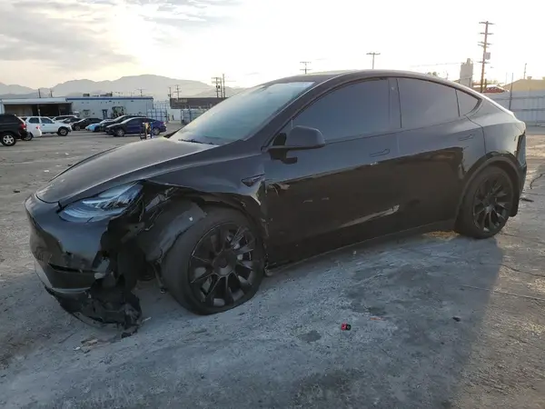 5YJYGDEE4MF270530 2021 TESLA MODEL Y - Image 1