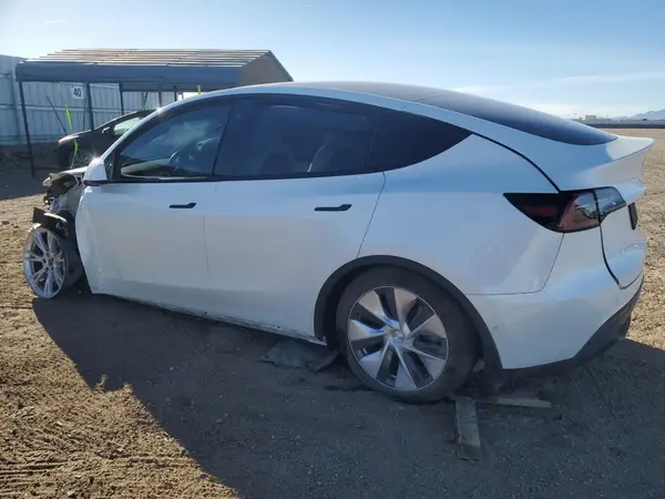 5YJYGDEE4MF276117 2021 TESLA MODEL Y - Image 2
