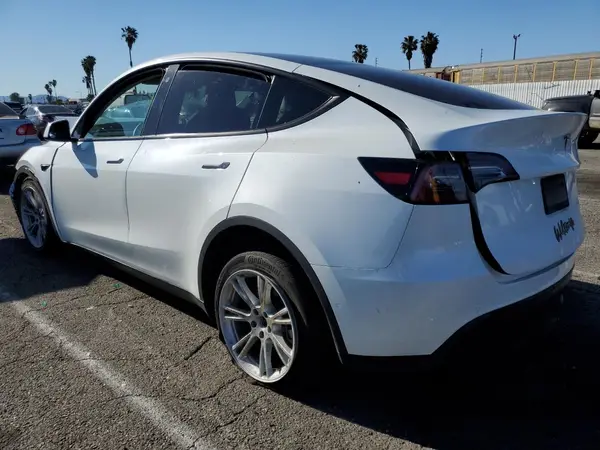 5YJYGDEE4MF276330 2021 TESLA MODEL Y - Image 2
