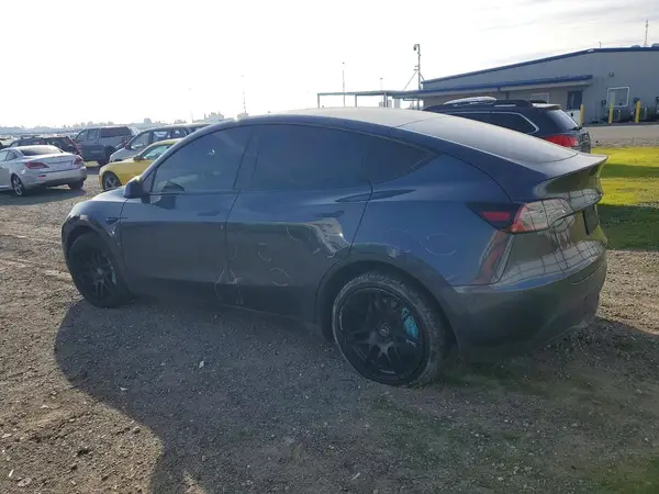 5YJYGDEE4MF302828 2021 TESLA MODEL Y - Image 2